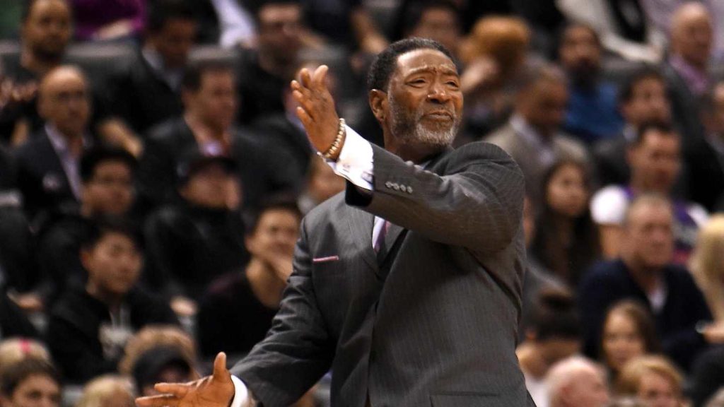 NBA TV's Sam Mitchell Had Meltdown After Co-Host's Salary Joke in Awkward Segment 