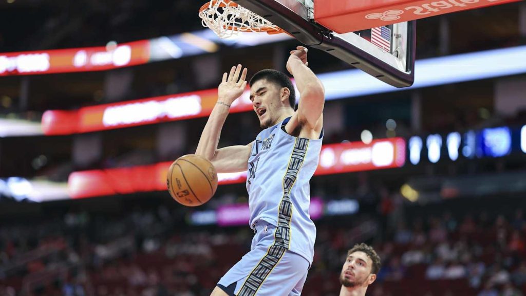Grizzlies' Zach Edey Has Already Tied His Career NCAA Three-Point Total in the NBA