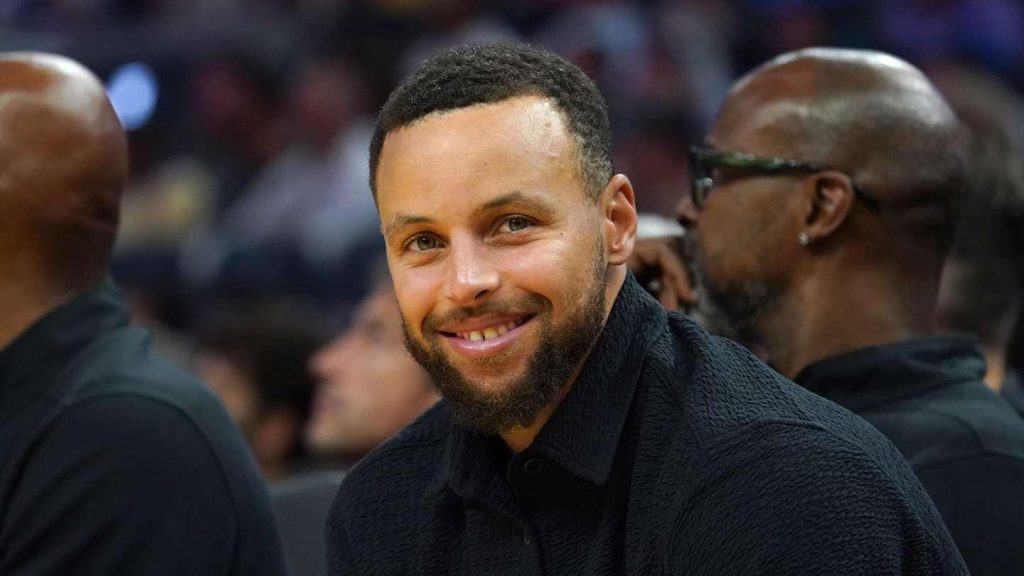 Steph Curry Sinks One-Handed, Backward Half-Court Shot During NBA All-Star Event