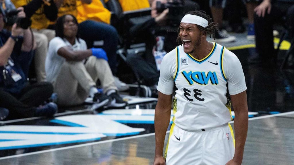 Insider Gives Update on Myles Turner's Future With Pacers As Free Agency Looms