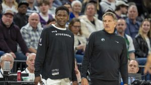 Timberwolves Coach Has Clear Message for Anthony Edwards After Slow Start vs. Warriors