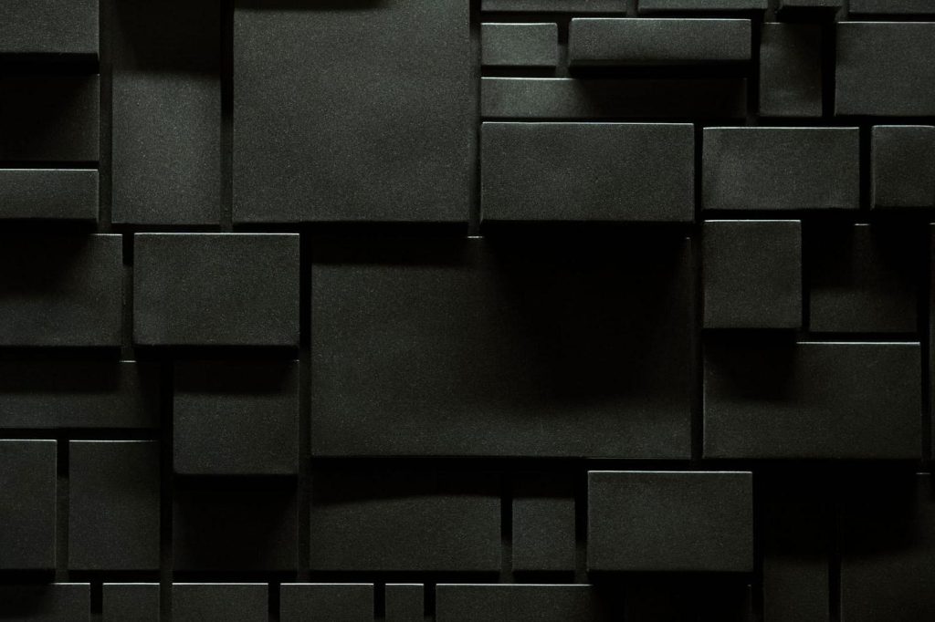 Brick : ce thriller Netflix en huis clos est déjà comparé à "La Plateforme"