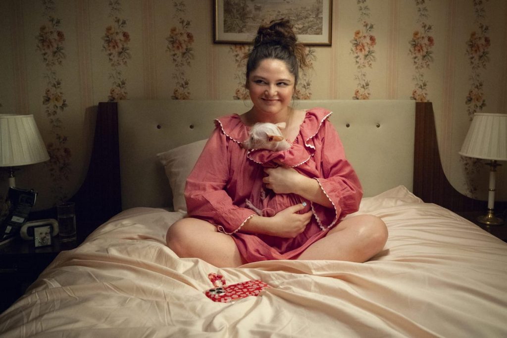 
                                                Too much : une série romantique qui va faire fondre les fans de "Girls"
                    