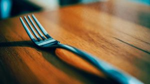 Most people don’t know the hidden reason your kitchen fork still follows a 500-year-old design