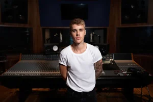 Surprise 2025 Drop: Justin Bieber Announces 'Swag II' Midnight Release Tonight