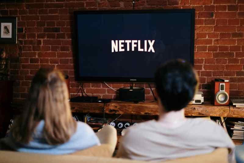 Netflix in 2025: Why Some Shows Drop in the US Before the Rest of the World Red94