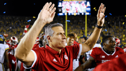 Big Ten standings shake up as Indiana stays undefeated, Ohio State's championship hopes hinge on today's final games