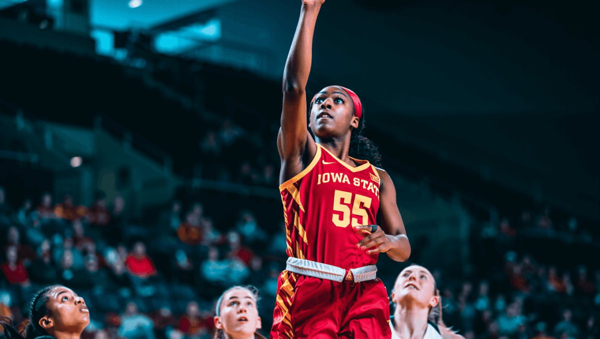 Iowa State women's basketball dominates early against Marquette in Coconut Hoops, leads 32-24 at halftime