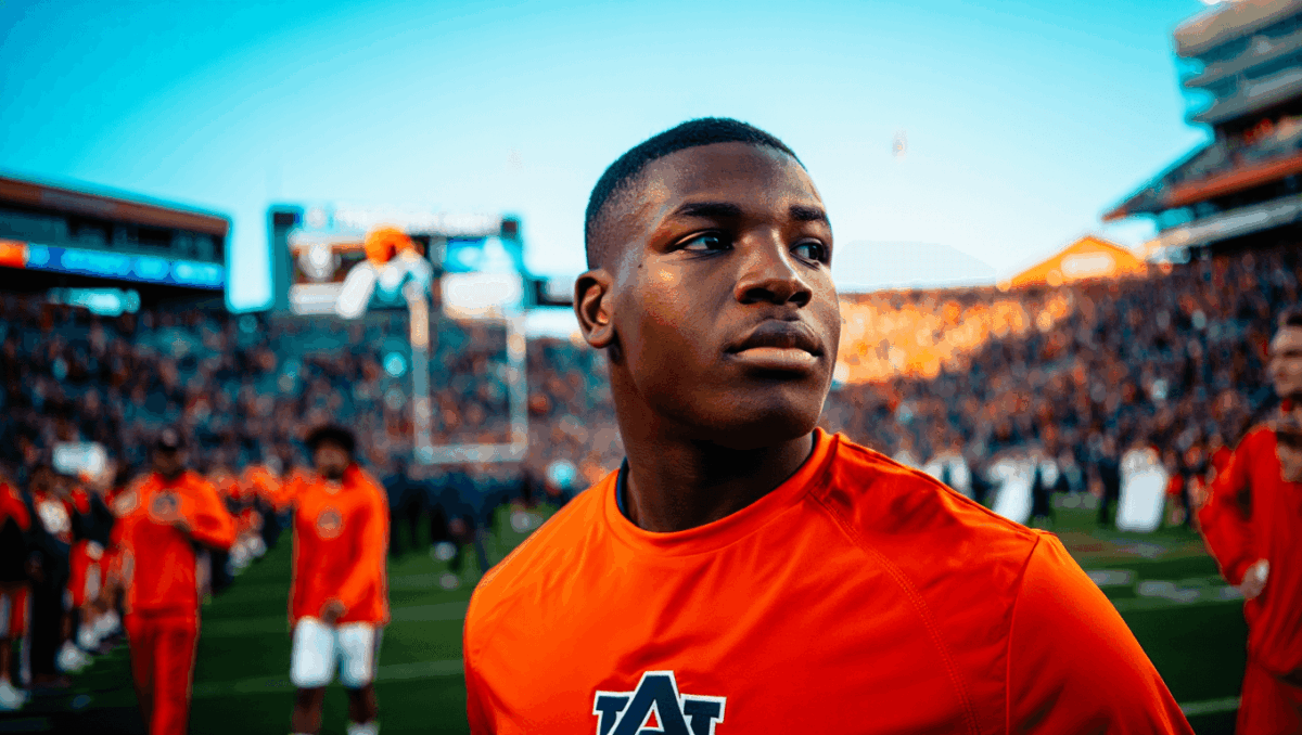 Brian Battie makes emotional walk on Auburn Senior Day, nearly 18 months after tragic shooting