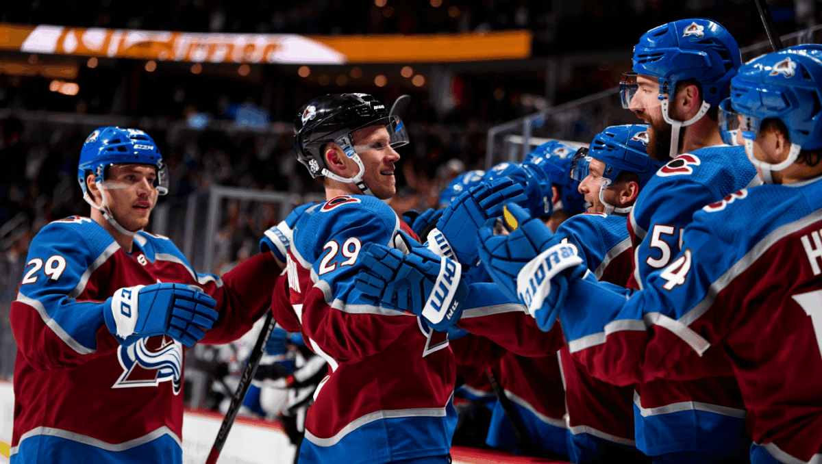 Avalanche dominate Rangers 4-1, MacKinnon leads Colorado to dominant win