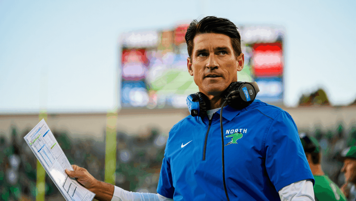 Eric Morris heads to Oklahoma State after leading North Texas to 10-1 record