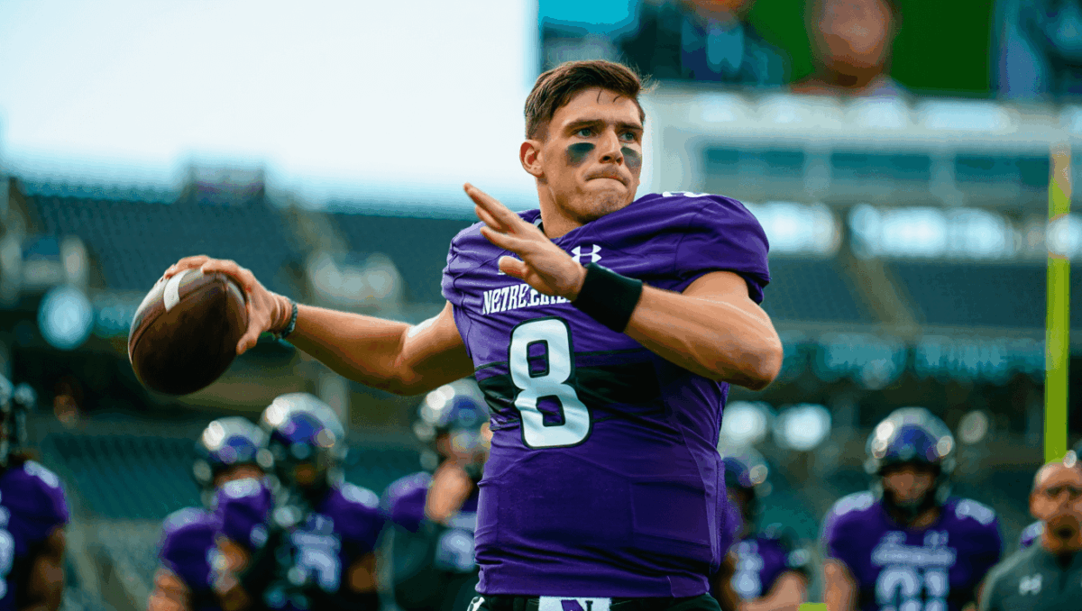 Northwestern faces Illinois in Big Ten regular season finale, Wildcats aim for back-to-back wins tonight
