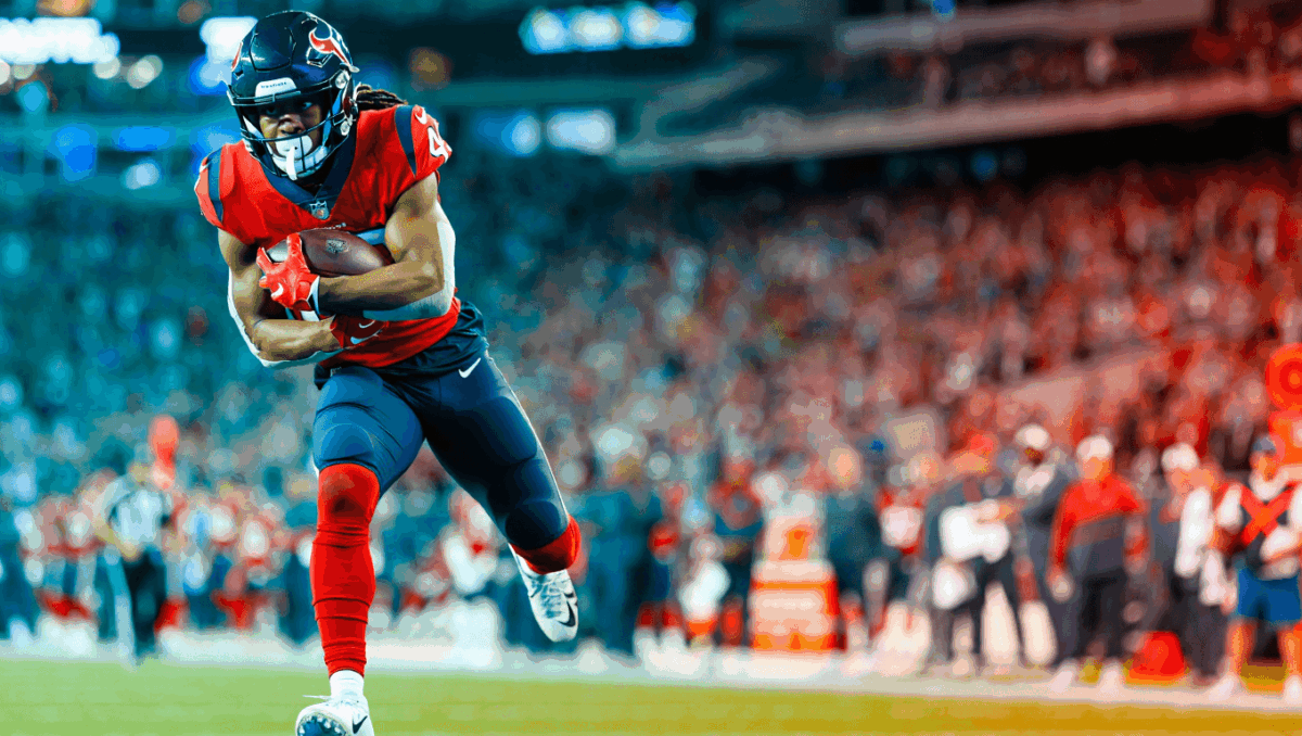 Woody Marks suffers leg injury in third quarter vs Bills, uncertain status