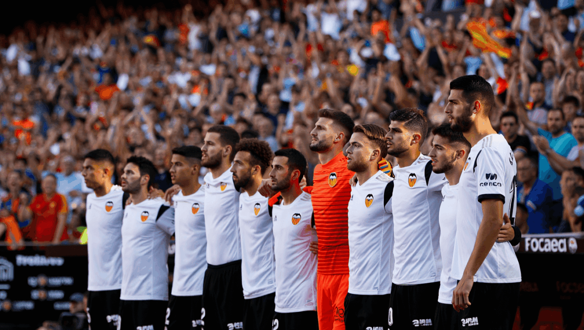 Valencia C.F. favored over struggling Levante in Turia Derby with 70% historic home advantage