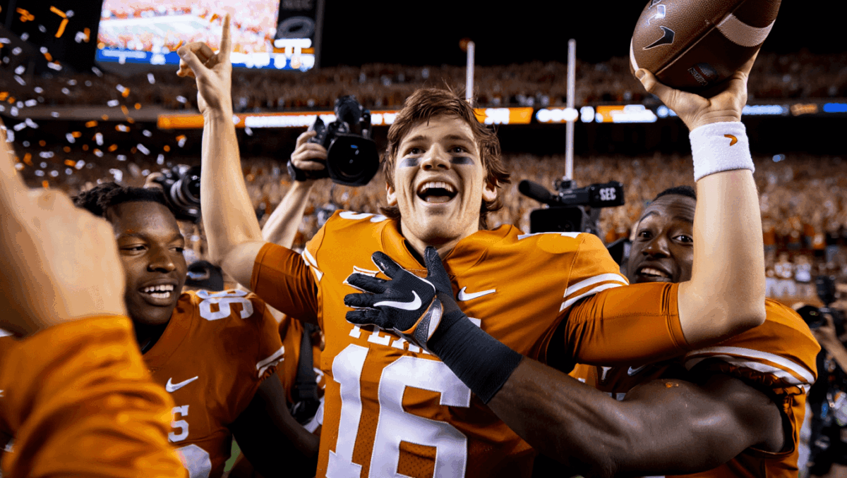 Texas football beats Texas A&M 27-17 in rivalry thriller, Arch Manning leads comeback