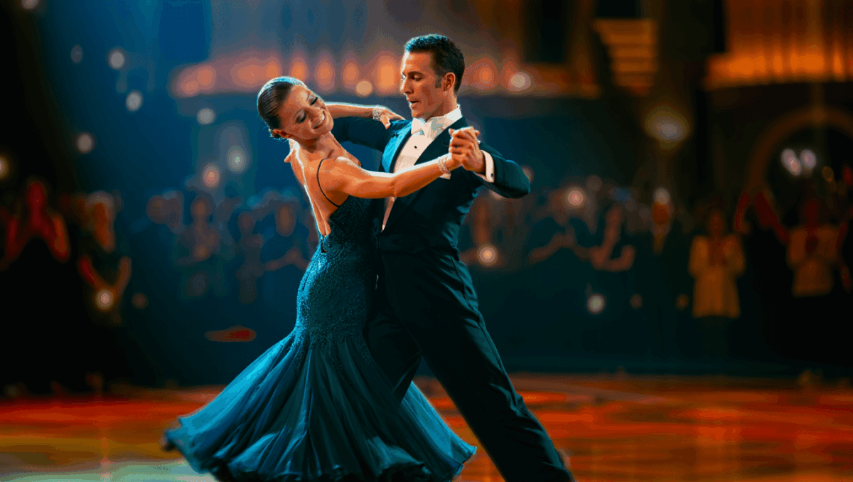 Whitney Leavitt shockingly eliminated from DWTS despite 58/60 score in Prince Night semi-finals
