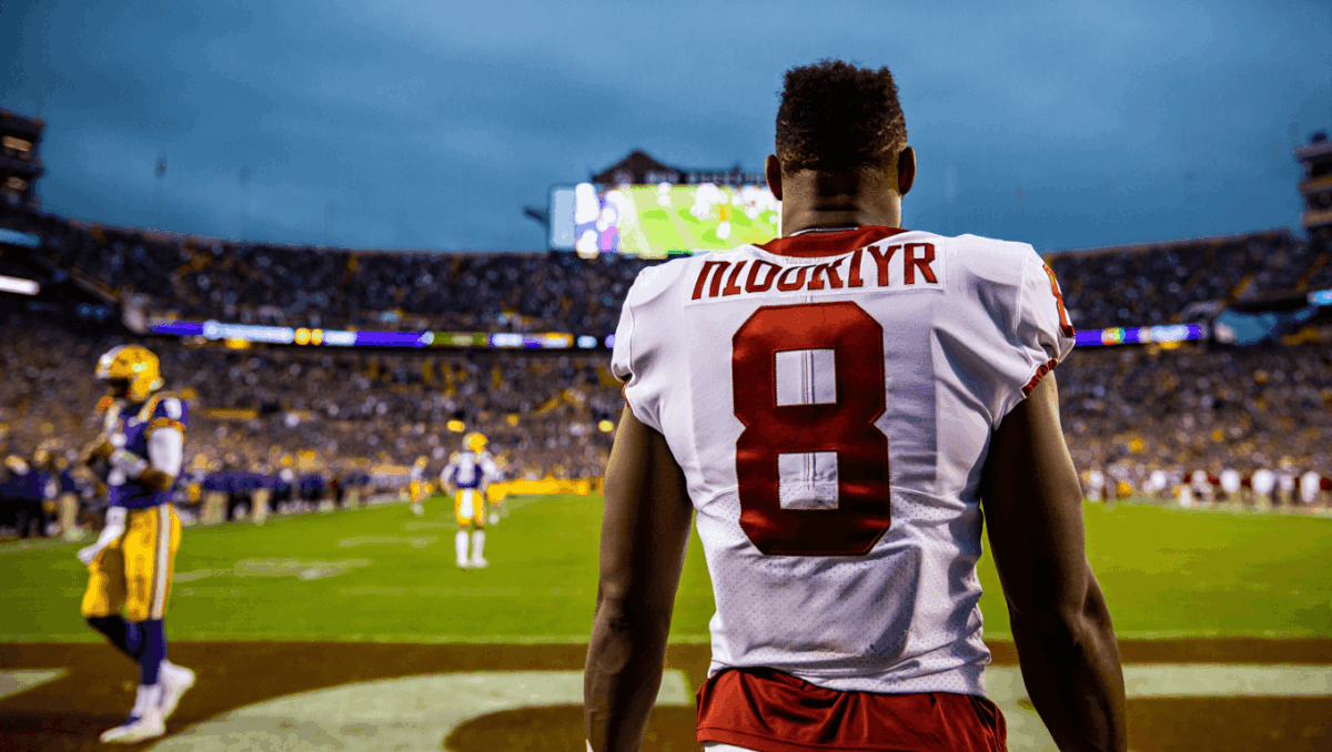 OU vs LSU winner earns College Football Playoff spot tonight, Sooners favored by 10.5 as LSU seeks upset in Norman