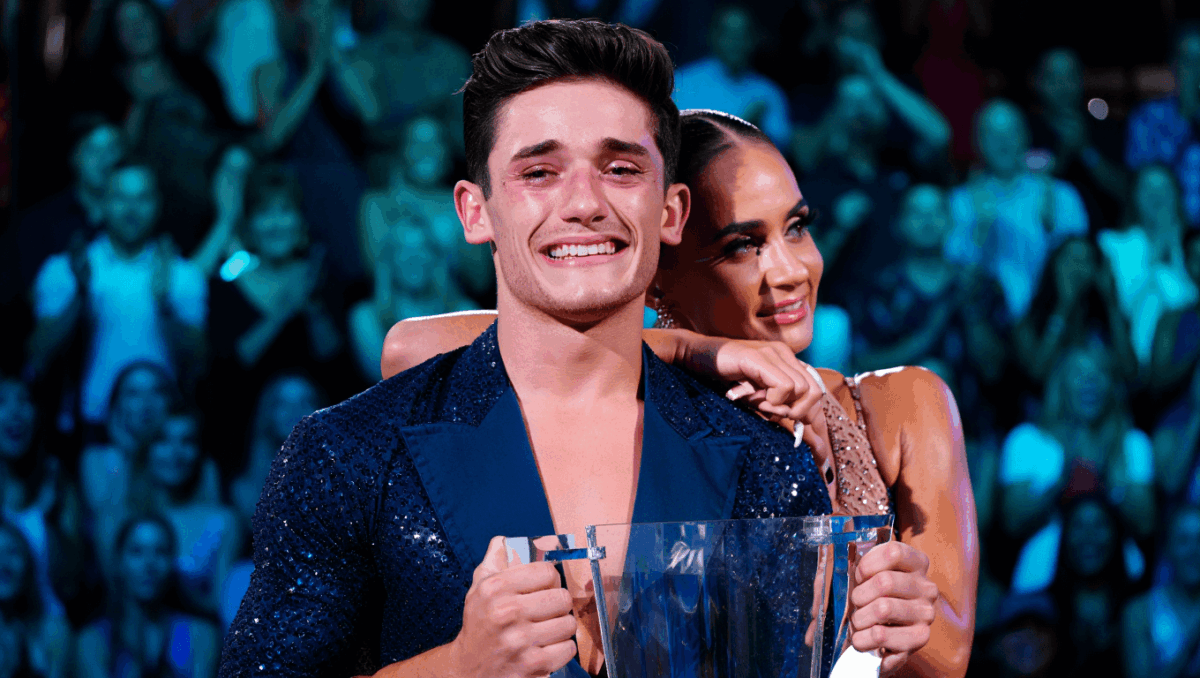 Good Morning America announces Dancing with the Stars season 34 winner, record-breaking finale airs live