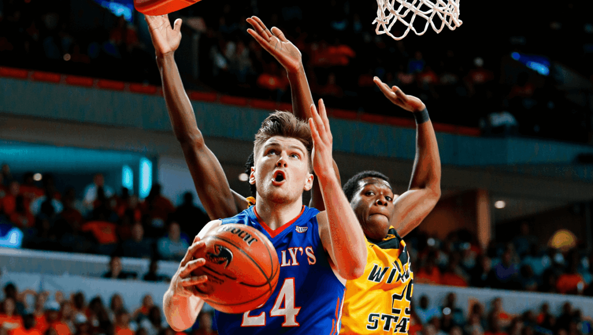 Wichita State battles unbeaten Saint Mary's tonight in Battle 4 Atlantis, Shockers look to prove themselves against elite competition