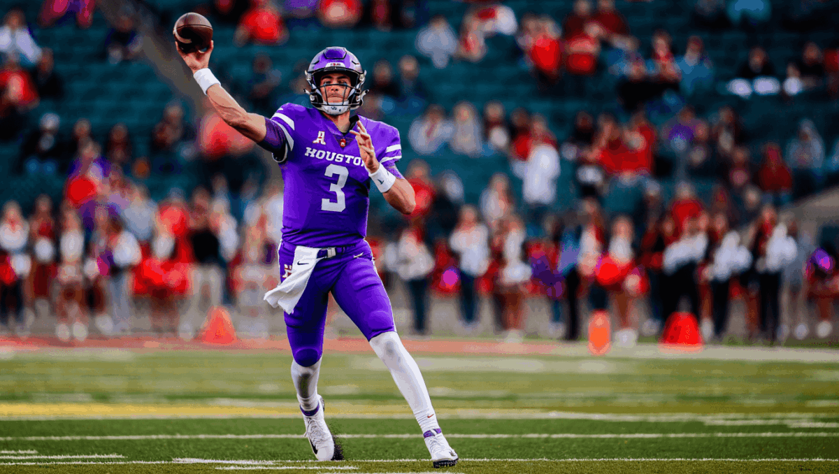 TCU faces unbeaten Houston trying to spoil Cougars' Big 12 title chase