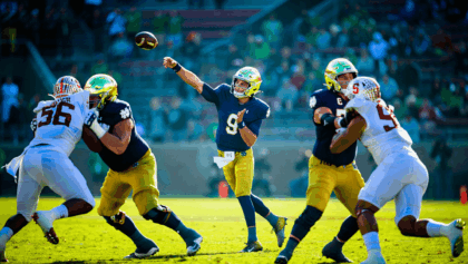 Notre Dame dominates Stanford 45-3 in blowout, advances into College Football Playoff