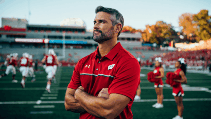 Wisconsin faces Minnesota tonight seeking to bounce back Badgers' Big Ten title hopes on the line