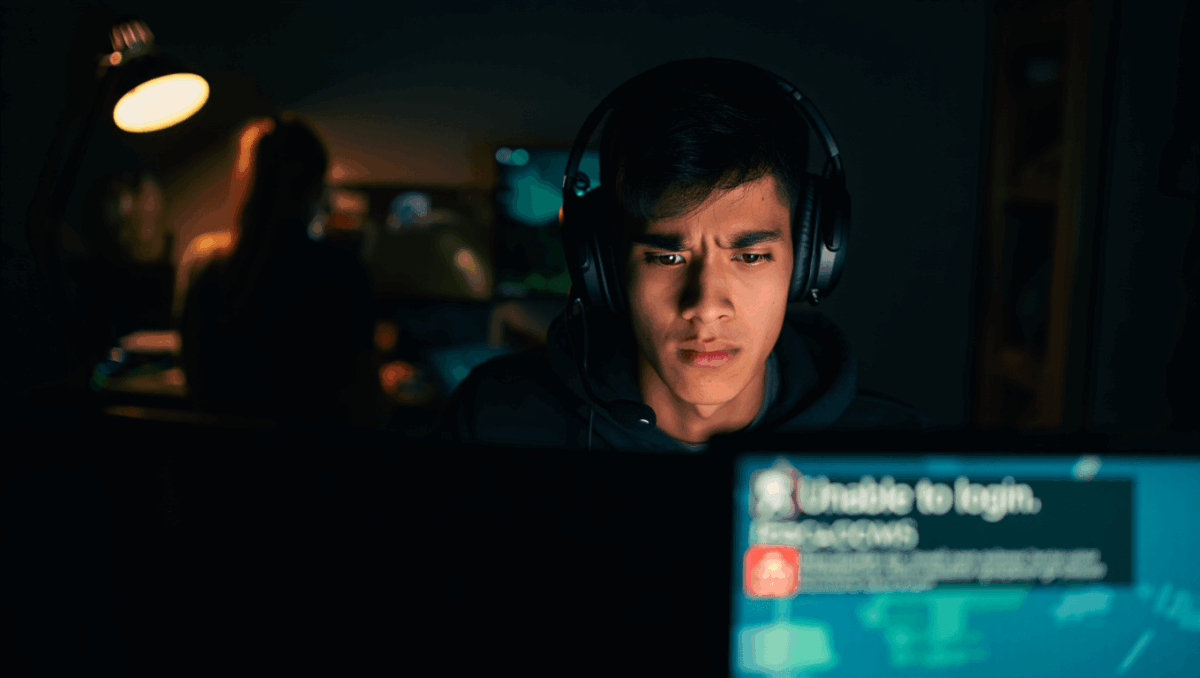 Epic Games server status: Fortnite down today as players can't login, 5500+ report issues