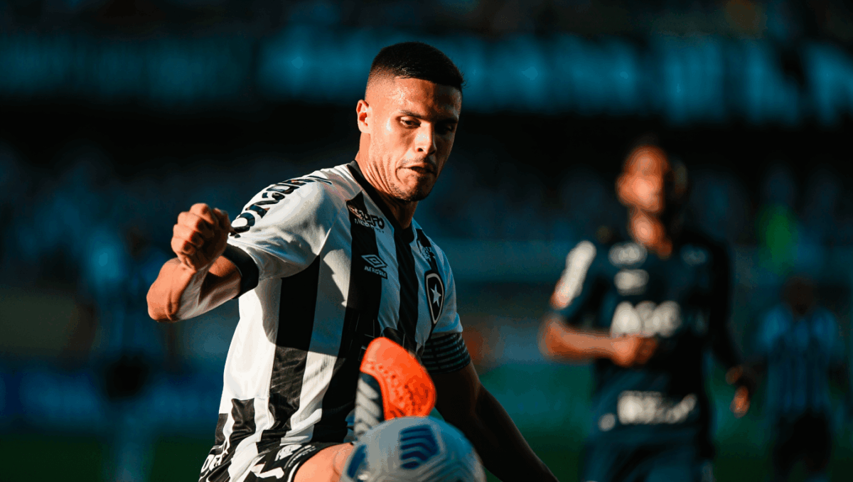 Botafogo favored to beat Grêmio with 12-point lead, unbeaten in 4 at home