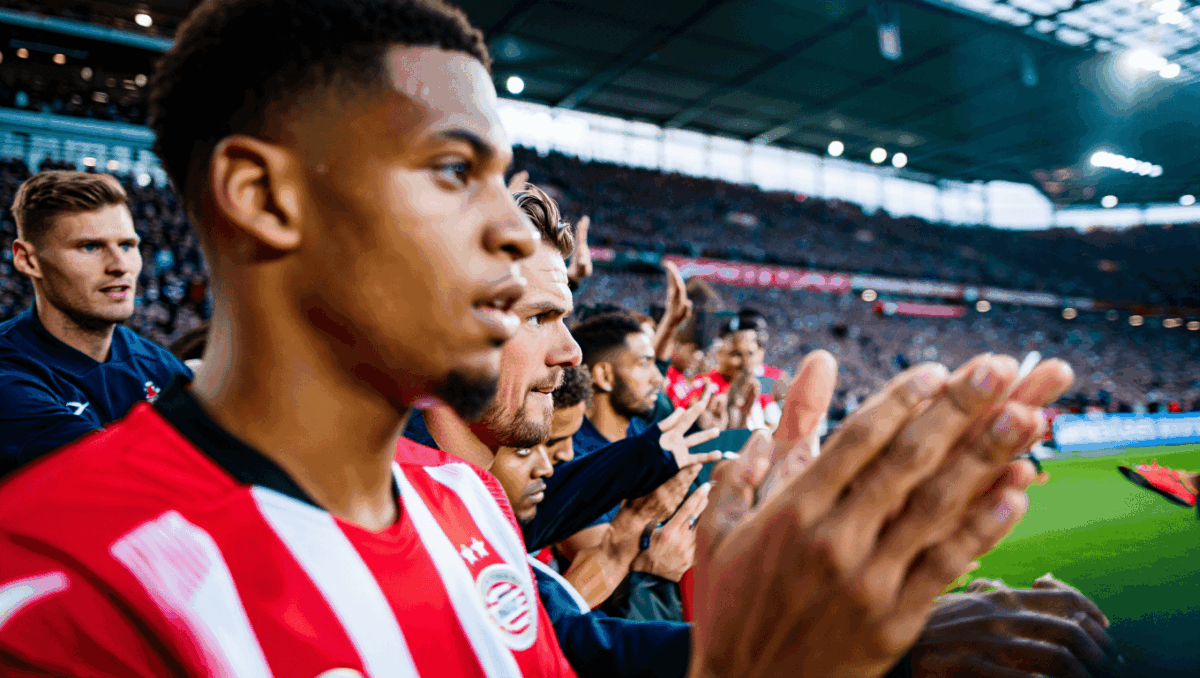 PSV hosts Volendam seeking 12th straight win this morning at Philips Stadion, Eindhoven top Eredivisie
