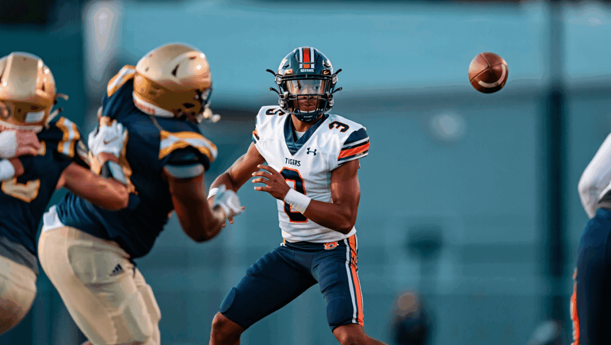 Auburn High School football beats Opelika 21-14 in 7A semifinal, heads to state championship