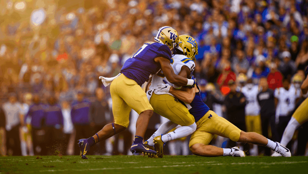 Washington favored by 11 over struggling UCLA, Huskies' dominant form continues