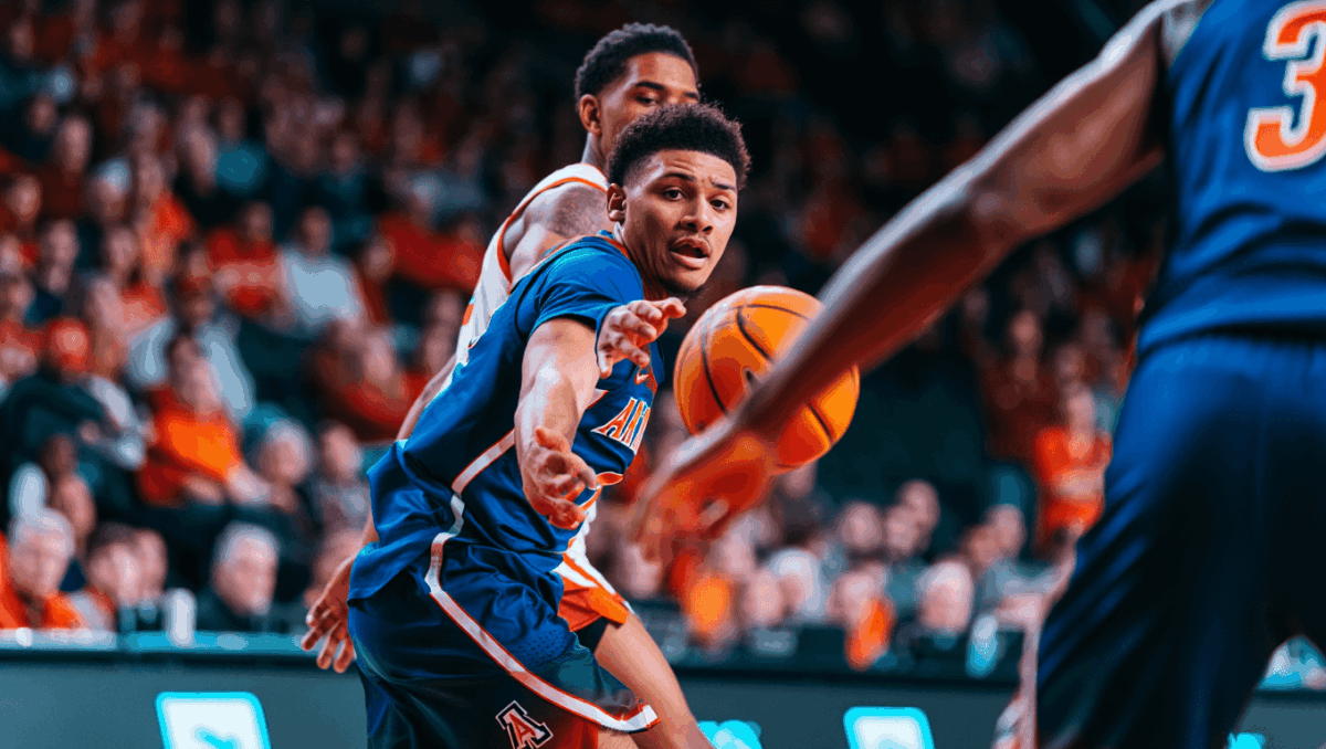 College basketball rankings shake up: Purdue holds #1, Arizona rises after stunning UConn upset