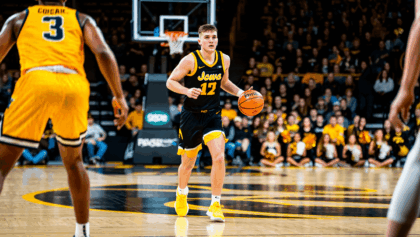 Iowa men's basketball faces Chicago State for 5th straight win in Dance Marathon Night game
