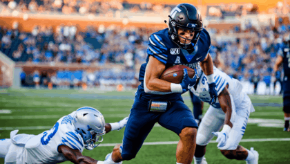 Navy beats Memphis 28-17 in dominant second half, clinches share of AAC regular-season title