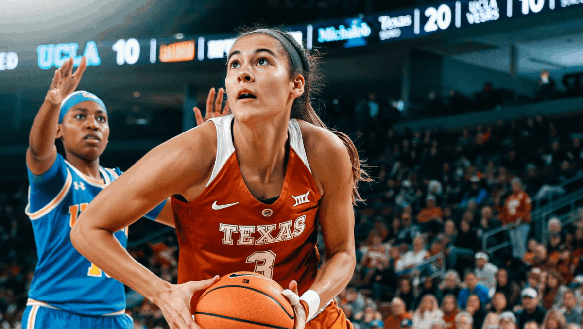 Texas vs UCLA: Longhorns dominate first half, lead 25-12 in top-5 showdown