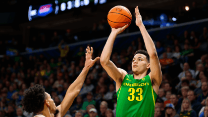 Oregon vs San Diego State prediction: Ducks edge Aztecs 76-73, -2.5 spread favors Oregon