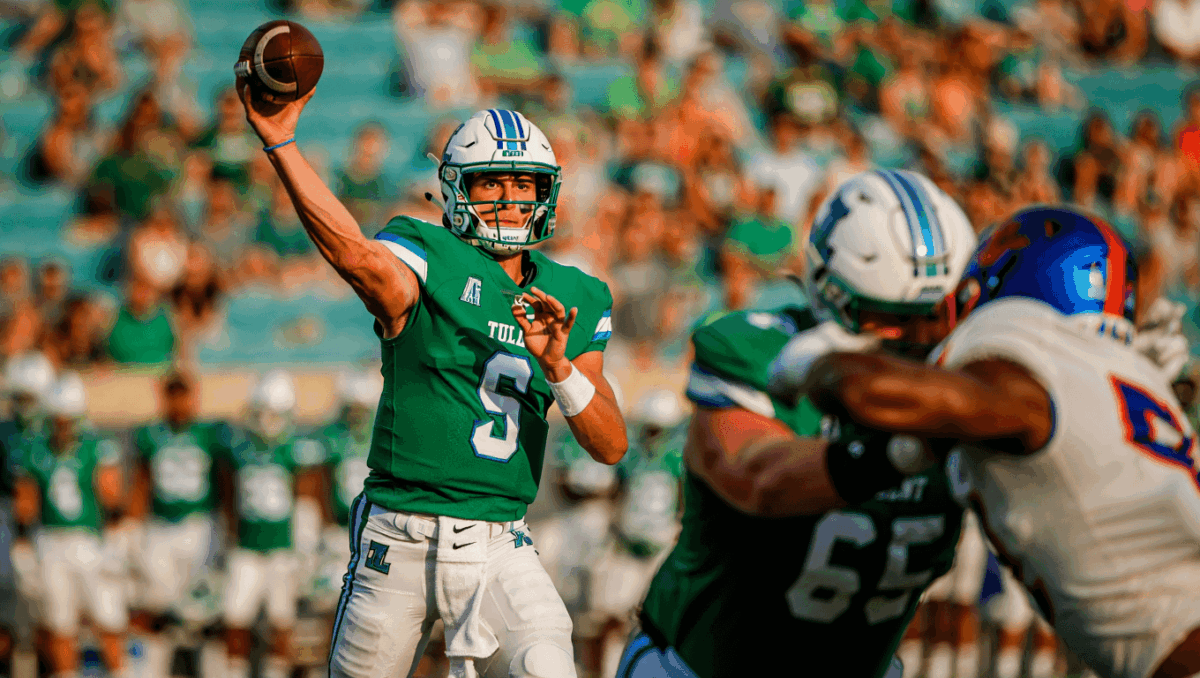Charlotte faces No. 24 Tulane tonight in AAC matchup, Green Wave need win for conference title game