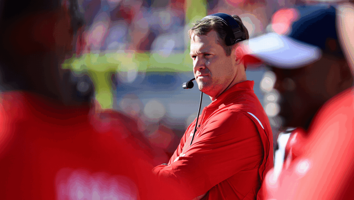 NCAAF Black Friday brings instant drama as Ole Miss battles Mississippi State, Texas A&M seeks perfection vs rival Texas