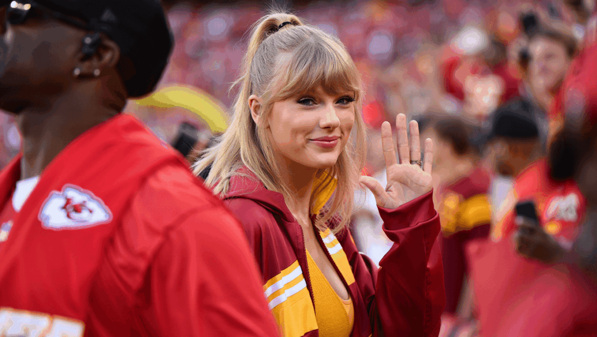 Taylor Swift likely at Chiefs game today as home advantage boosts attendance odds after missing 2 straight