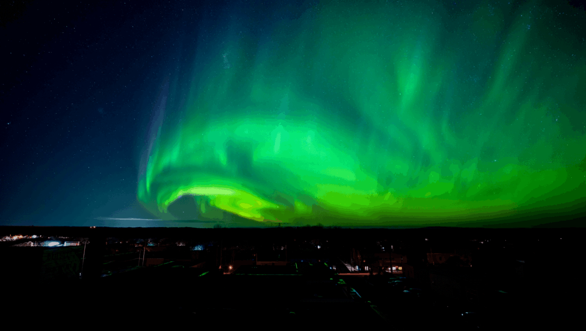 Northern lights illuminate Omaha tonight as G4 geomagnetic storm peaks