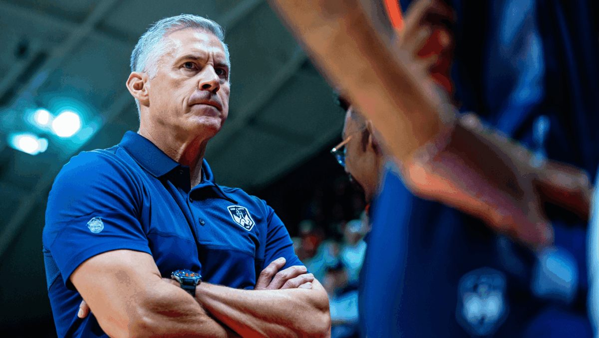 UConn faces Kansas in historic showdown, Huskies seek first-ever win over Jayhawks