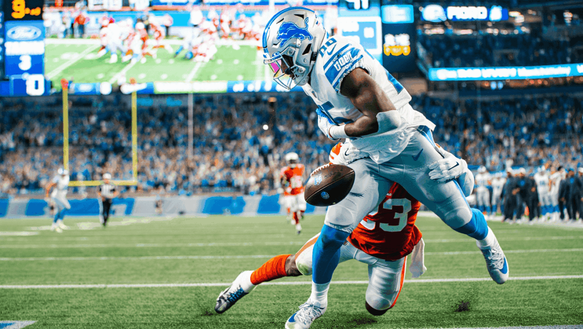 Lions beat Cowboys 44-30 last night, Jahmyr Gibbs rushes for 3 TDs to keep playoff hopes alive