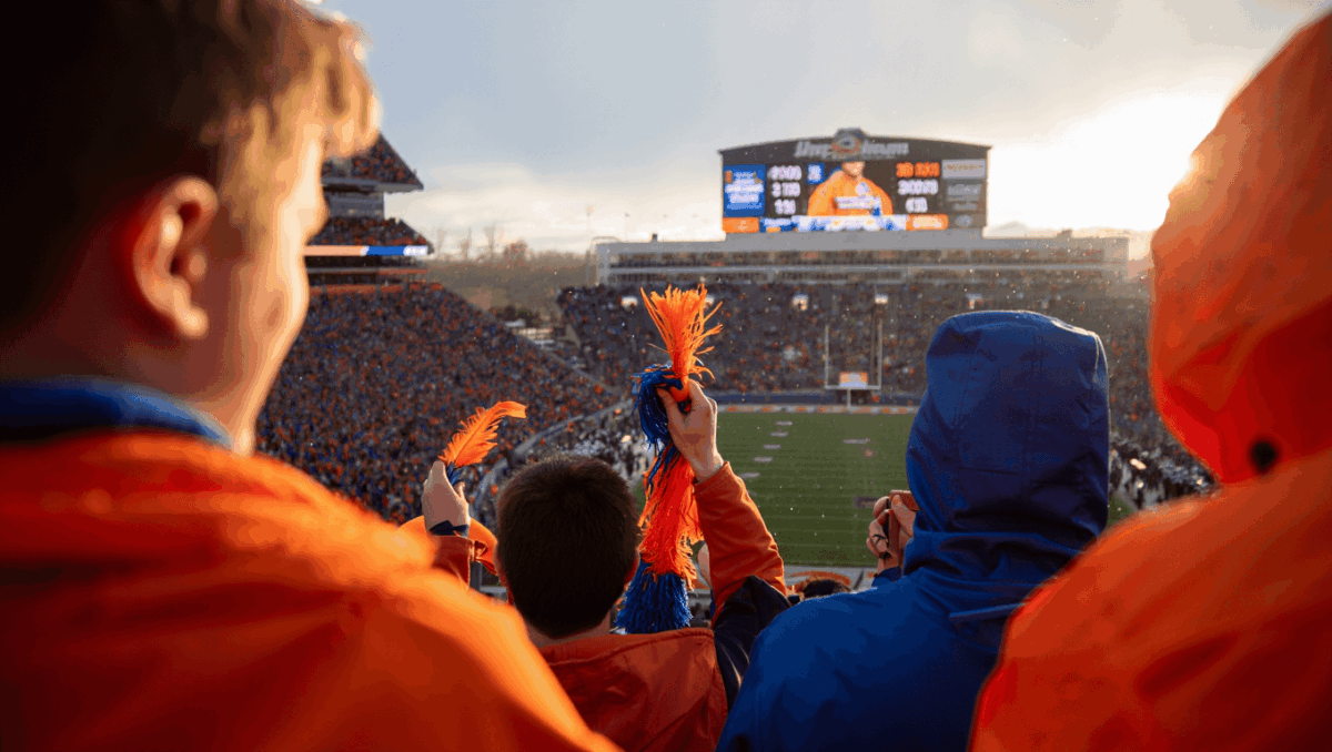 Bowl game schedule features tripleheader today with Central Michigan facing Northwestern, New Mexico battling Minnesota, and FIU taking on UTSA