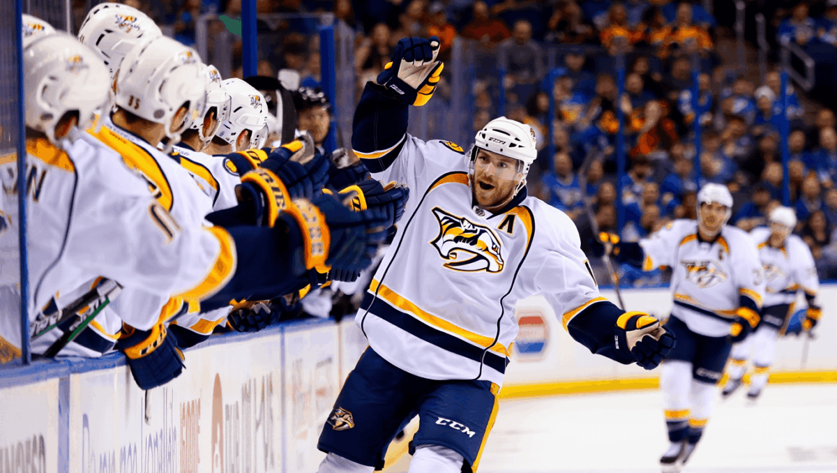 Predators dominate Blues 7-2 in lopsided affair, extend winning streak tonight