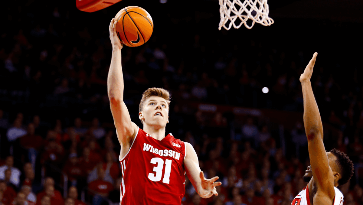 Central Michigan falls to Wisconsin 102-63 as Badgers bounce back with dominant road victory