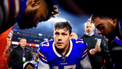 Bills vs Patriots prediction: Buffalo favored by 1 point in crucial AFC East clash