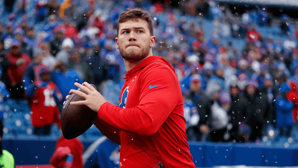 Buffalo Bills face Cincinnati Bengals in crucial playoff showdown as Josh Allen battles Joe Burrow's offense
