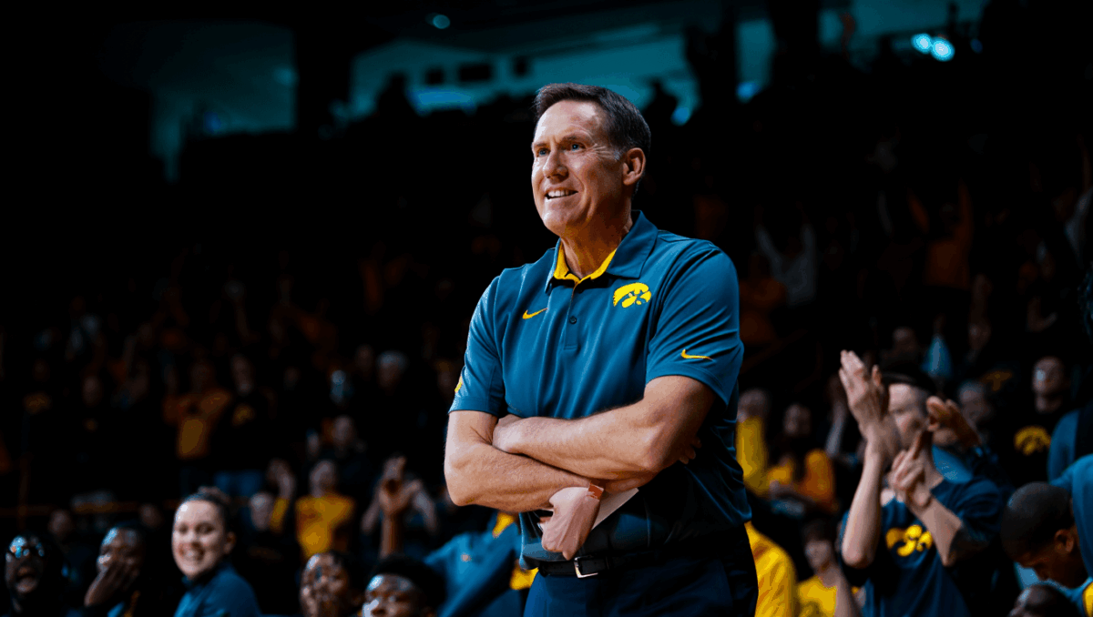 UMass Lowell vs Iowa: Hawkeyes dominate River Hawks 100-49 in blowout home win