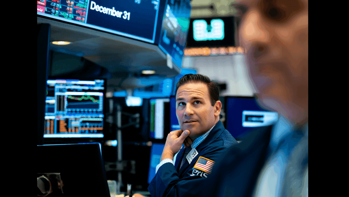 Last day of 2025 wraps up markets near record highs, S&P 500 soars 17% for stellar year