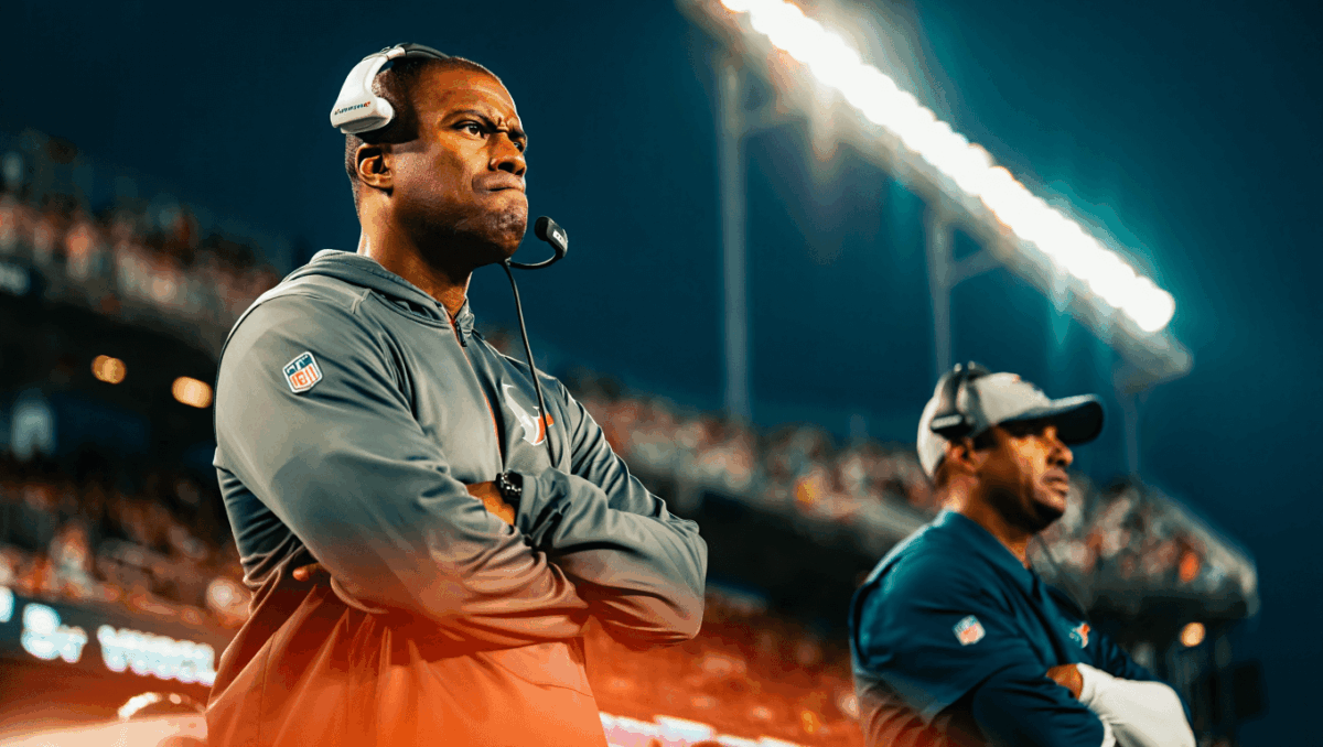 Texans head coach DeMeco Ryans leads surprising playoff push with 7-game winning streak and dominant defense